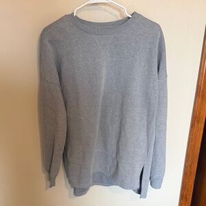 Universal Thread Men's Heather Gray Crewneck Sweater